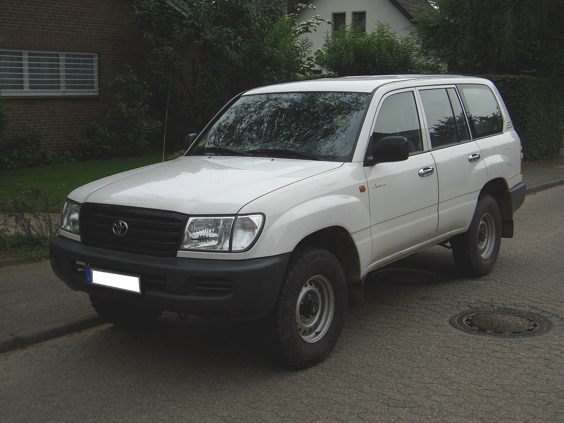 105 Series GXL — photograph