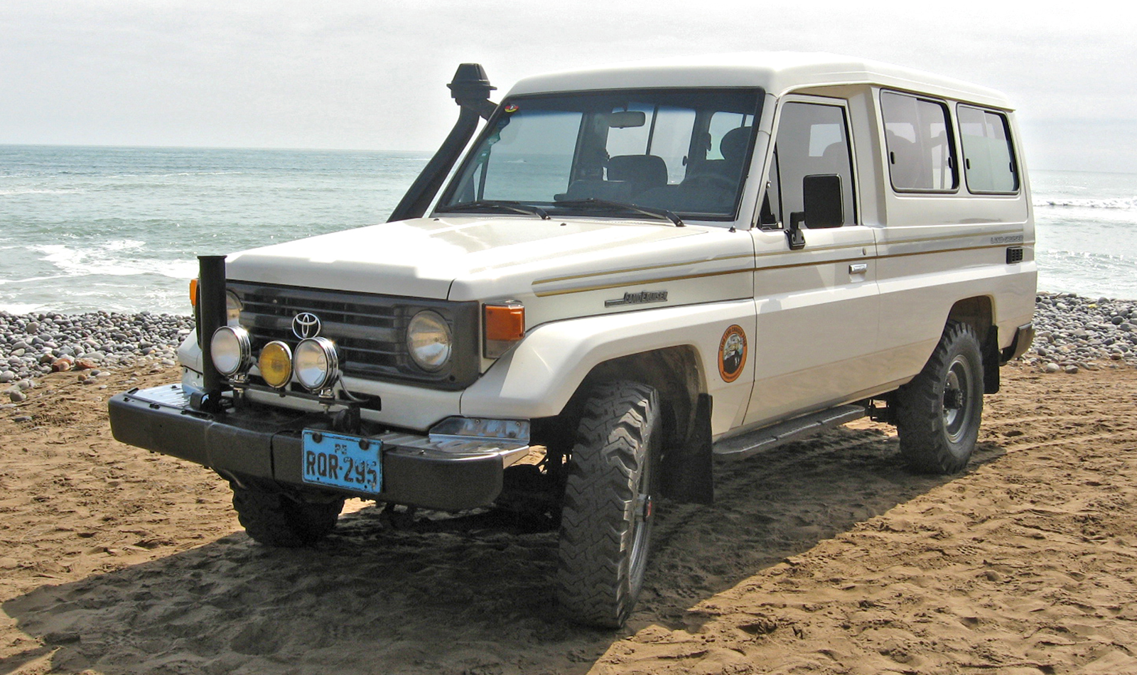 75 Series Troop Carrier — photograph