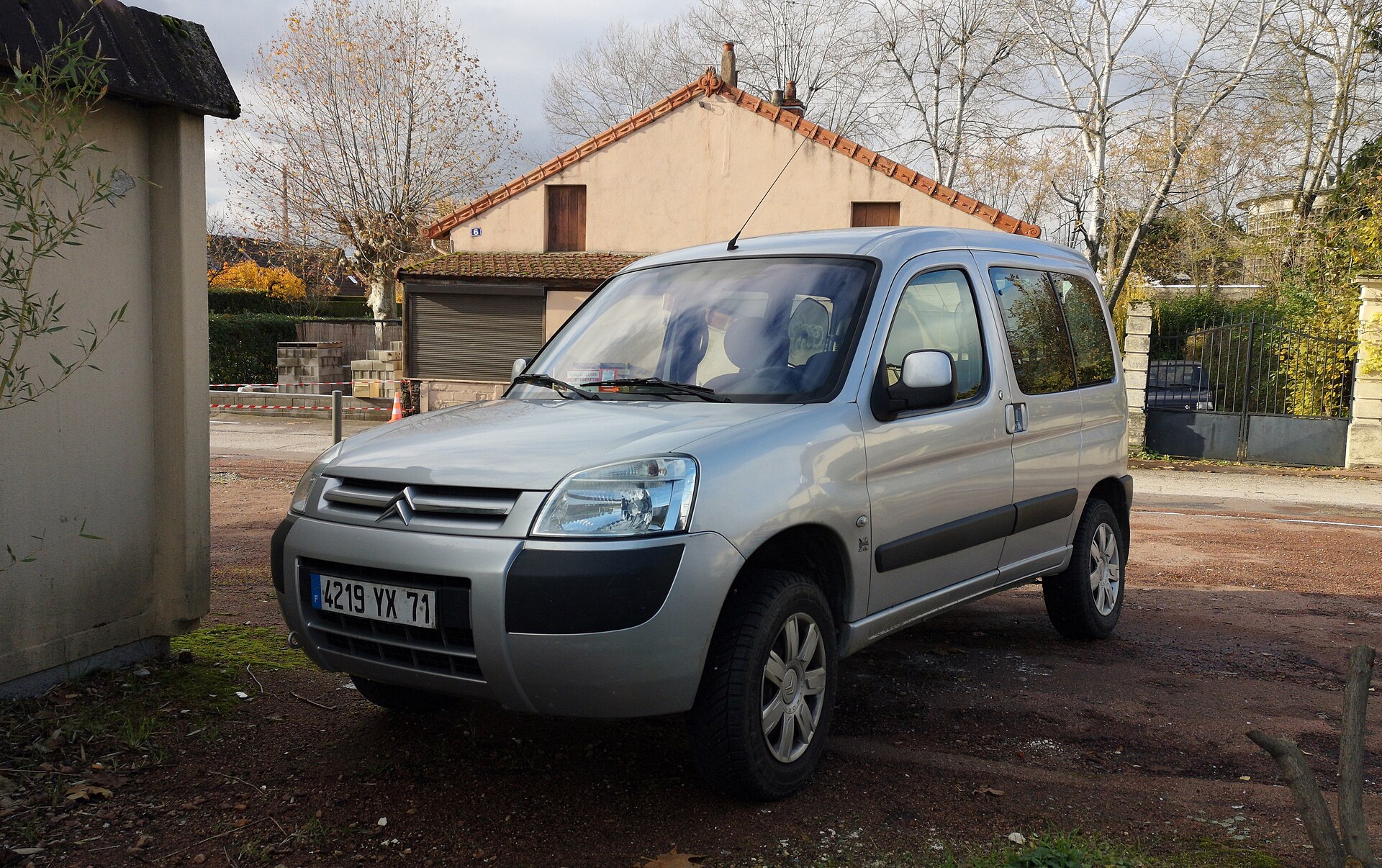 Berlingo, Jumpy and Jumper Dangel 4x4 (1990s–) — photograph