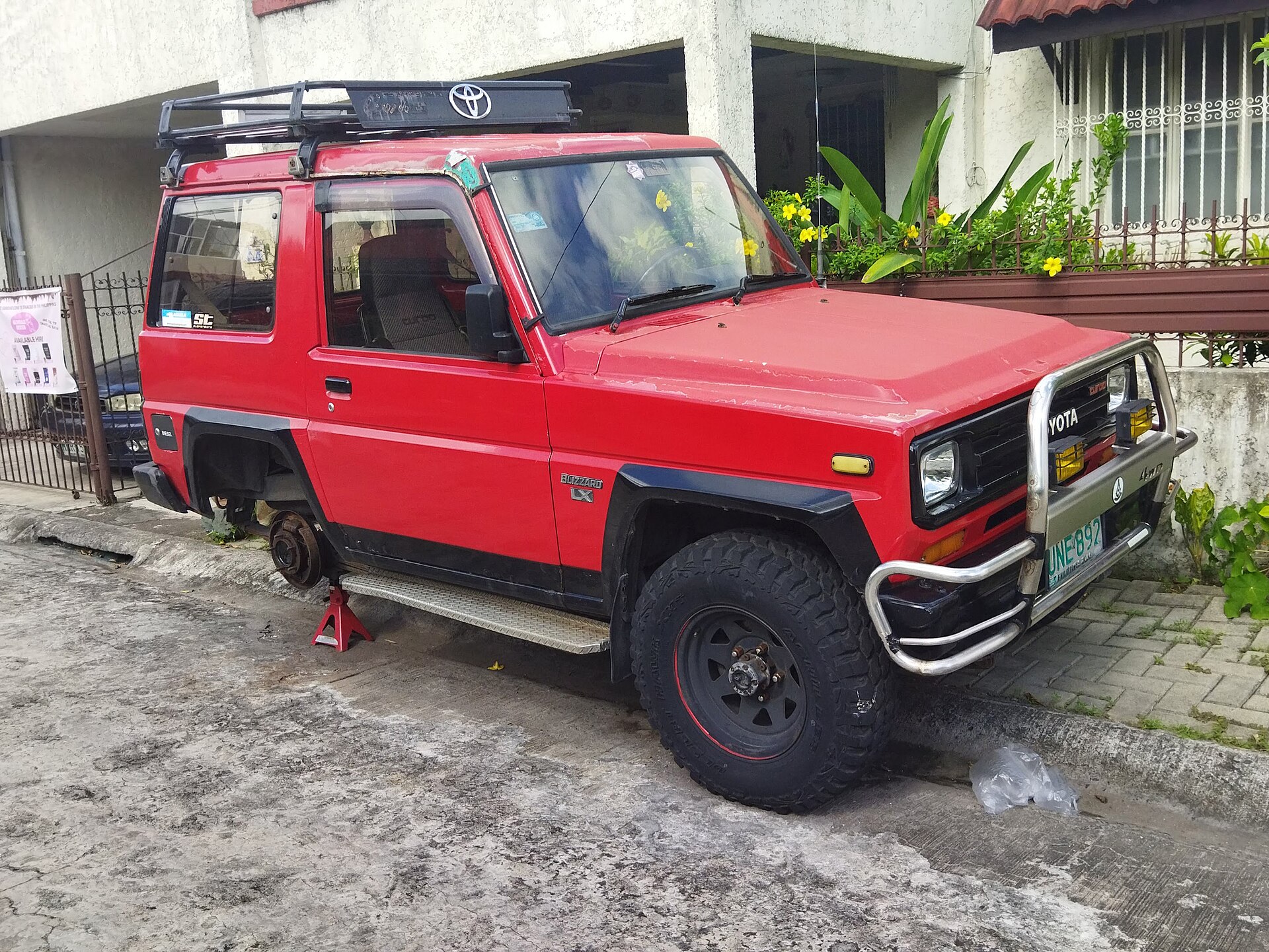 Toyota Blizzard LD20 (1984–90) — A Toyota Blizzard LD20 2.4 LX hardtop wagon photographed in Las Piñas, Metro Manila, Philippines