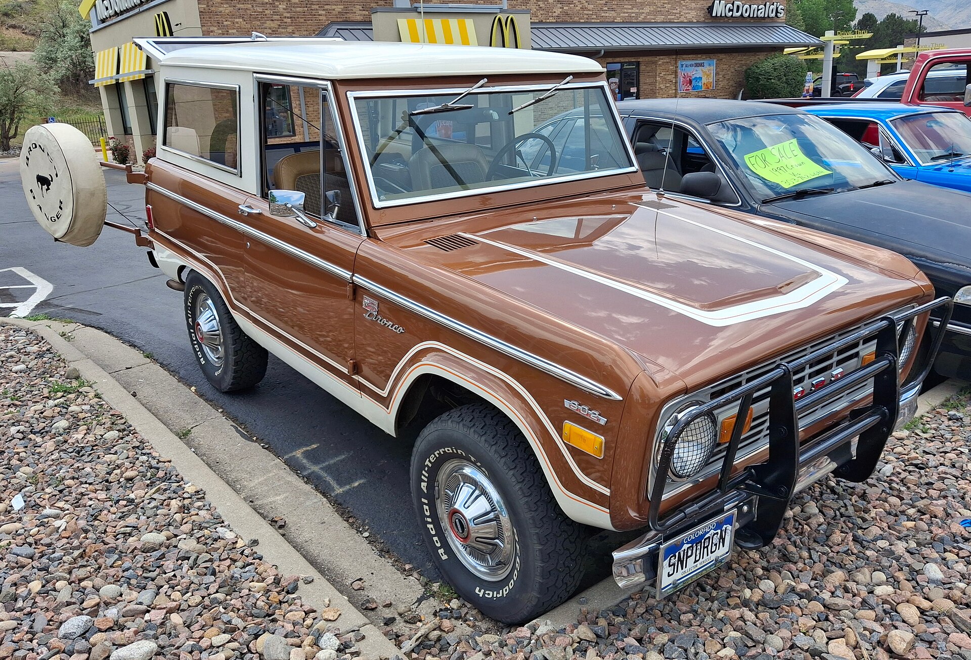 Bronco Ranger (1972–77) — 1972–77 Ford Bronco Ranger, 302 V8