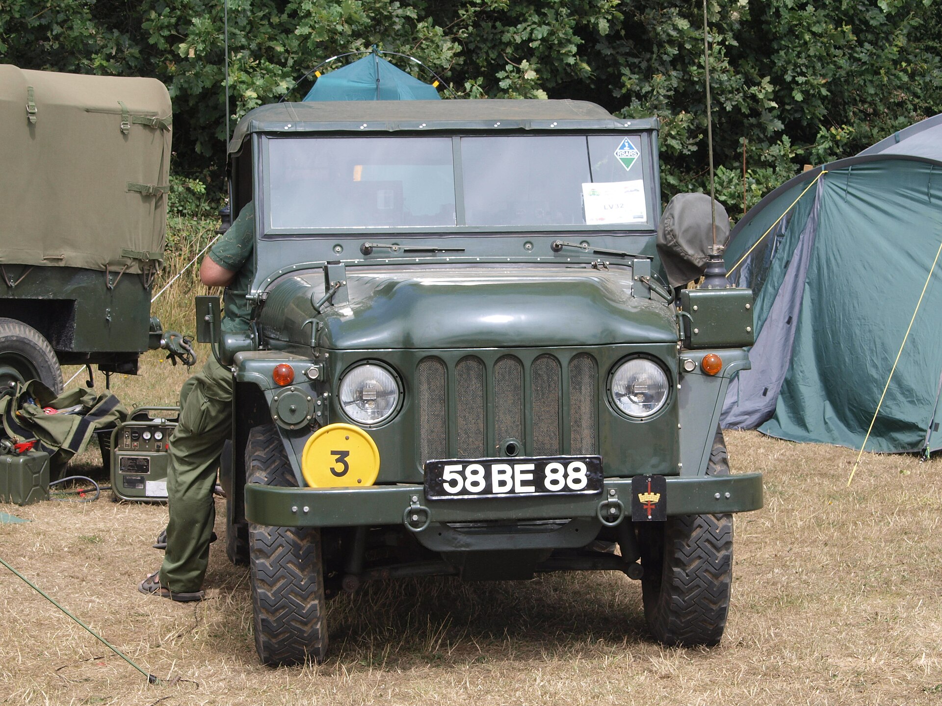 Champ FFR (fitted for radio) — Austin Champ FV1801(A) FFR (1954) owned by Andy Jackson.