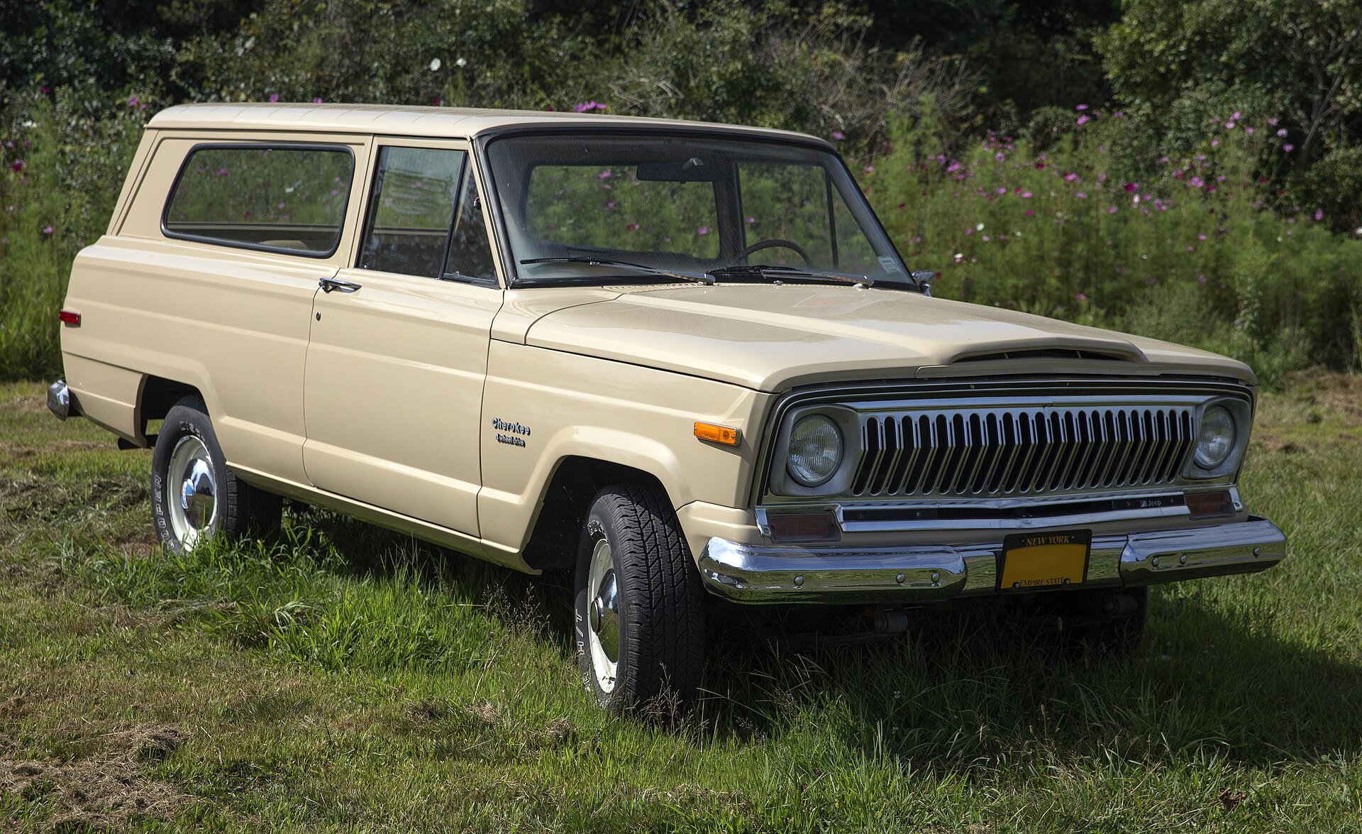 Cherokee S — photograph