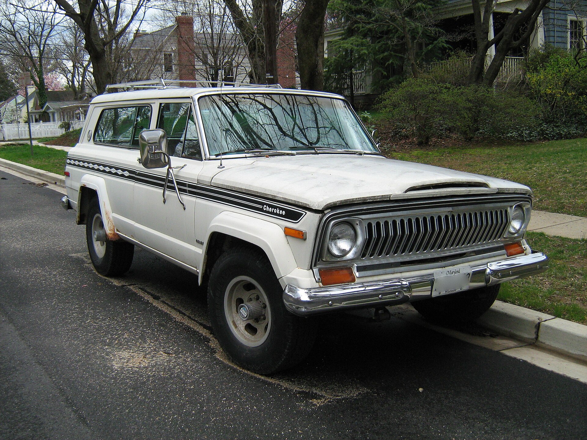 Cherokee SJ — photograph
