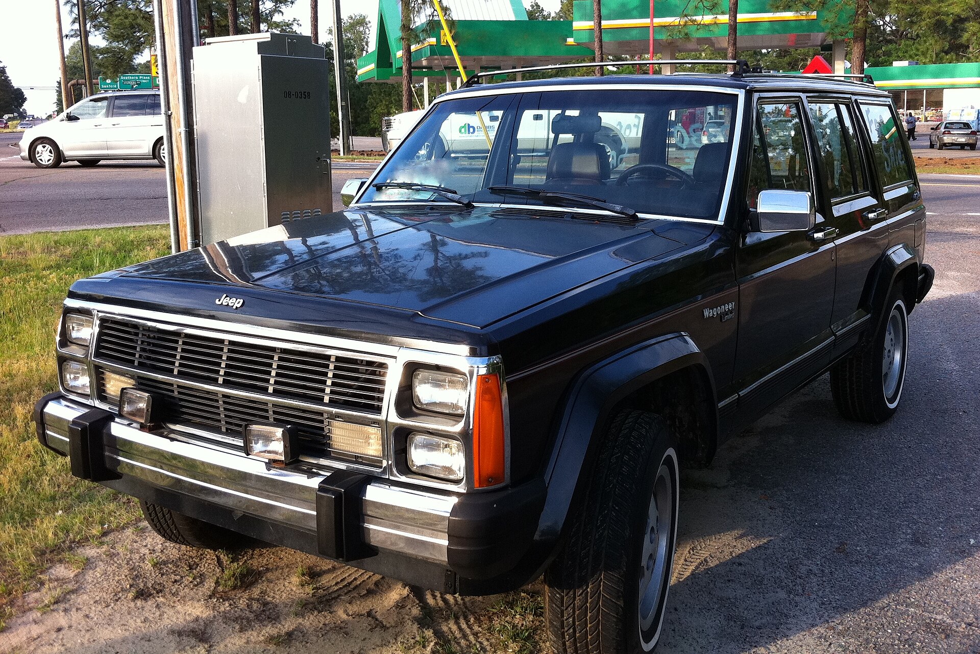 Wagoneer XJ — photograph