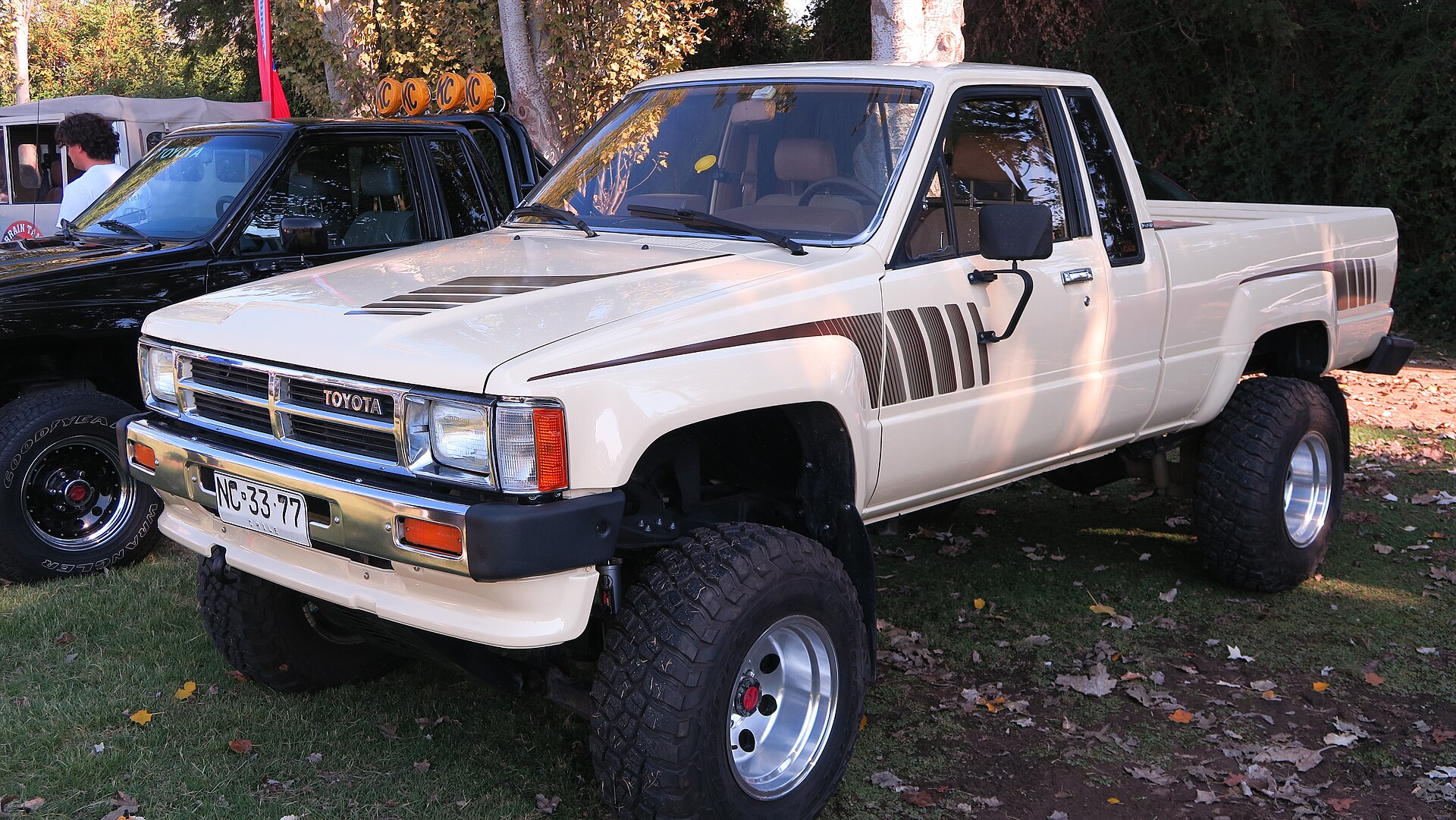 Hilux 4WD Xtracab SR5 (N50) — photograph