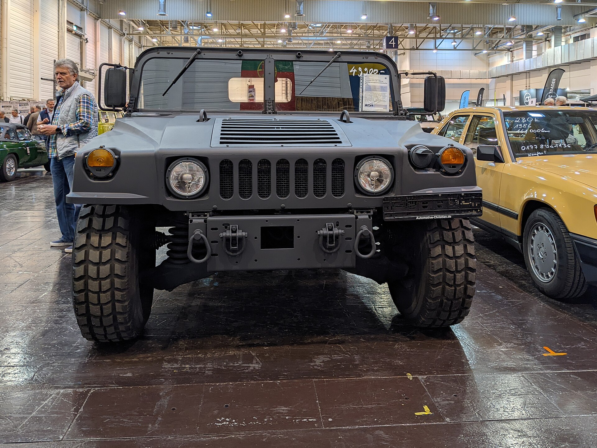 M1097 Heavy Variant — An HMMWV of the heavy-variant chassis family