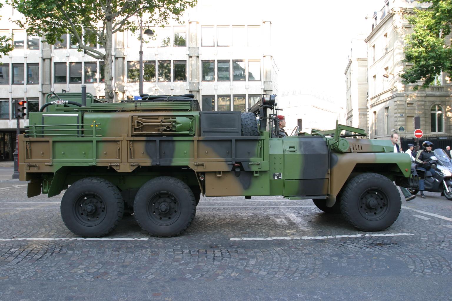 TPK 6.40 SM3 — A TPK 6.40 SM3 in Paris.