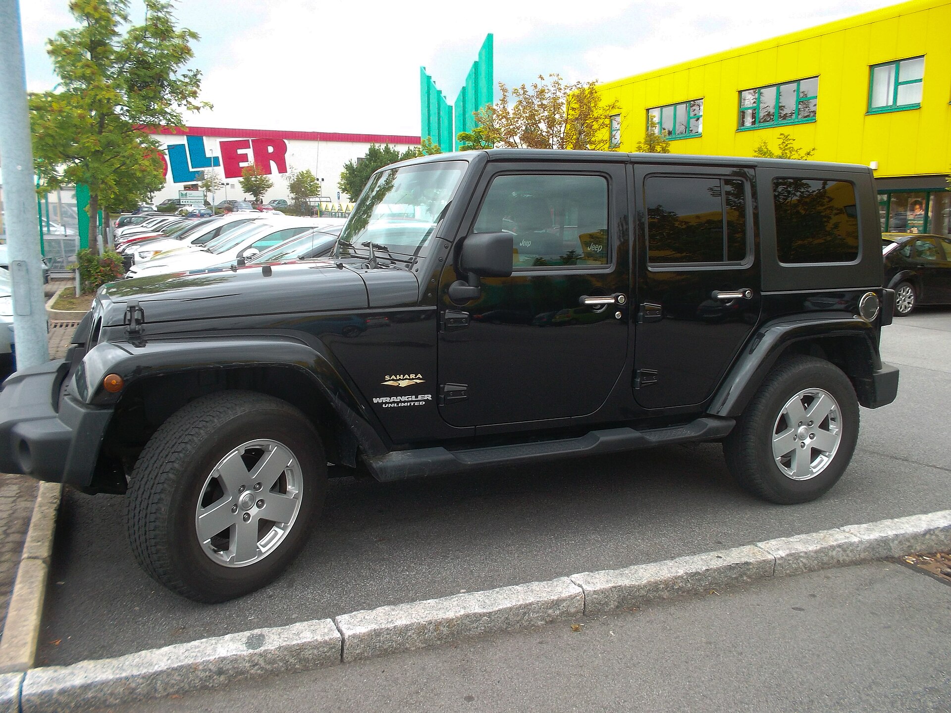 Wrangler JK Sahara — photograph
