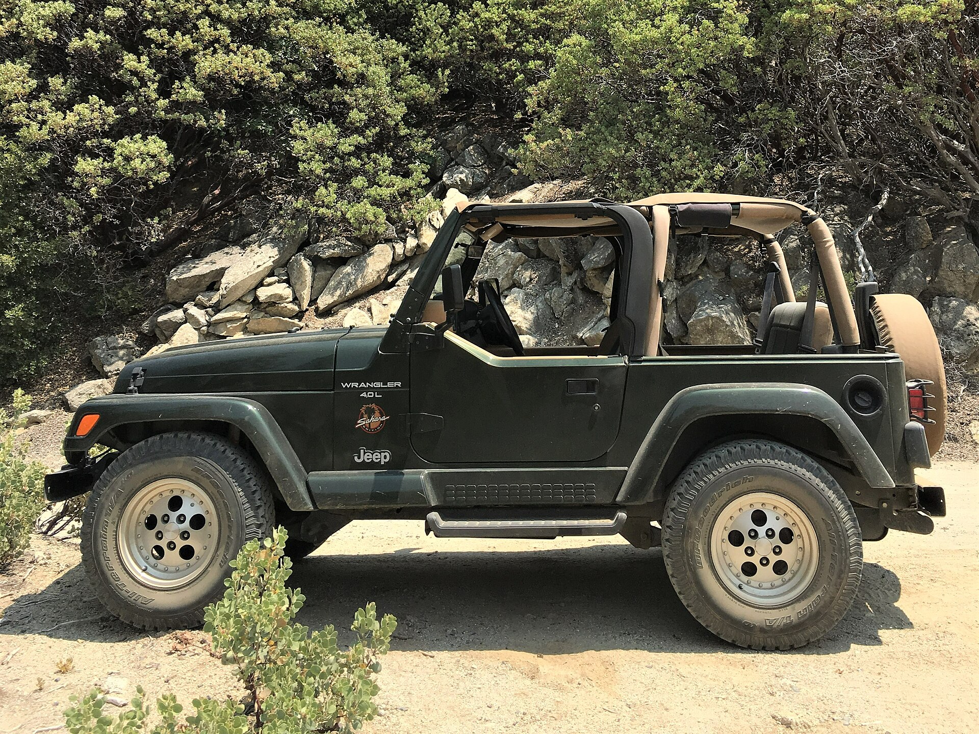 Wrangler TJ — photograph